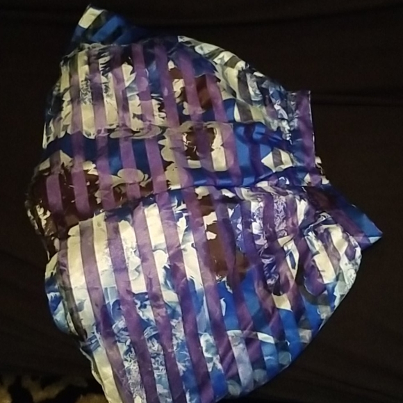 Mini Skirt - Picture 2 of 2